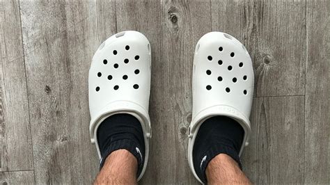 How Much Do Crocs Stretch: Exploring the Elasticity of Comfort